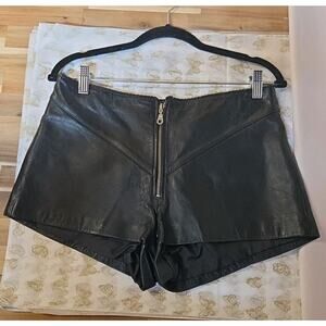 First Leather Shorts Front Zipper Lined Size 10